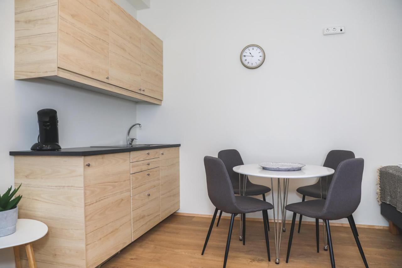 آكيورِيْري E18 Apartments المظهر الخارجي الصورة